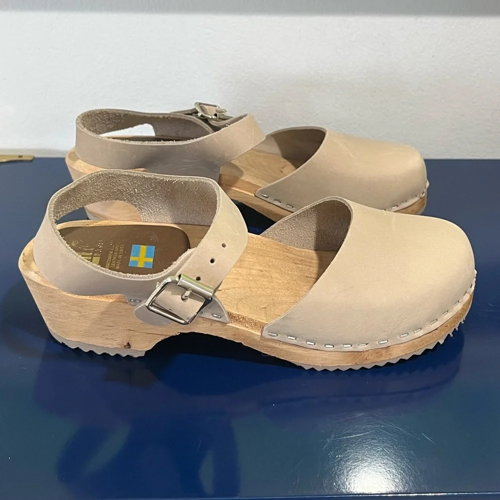 Mia Suede Slingback Clogs Sz 8 EU 38 Mary Janes Buckle Wood Platform Heels Beige - Picture 3 of 9
